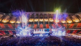 TES战队让二追三逆袭电竞传奇：漫画记录奇迹诞生